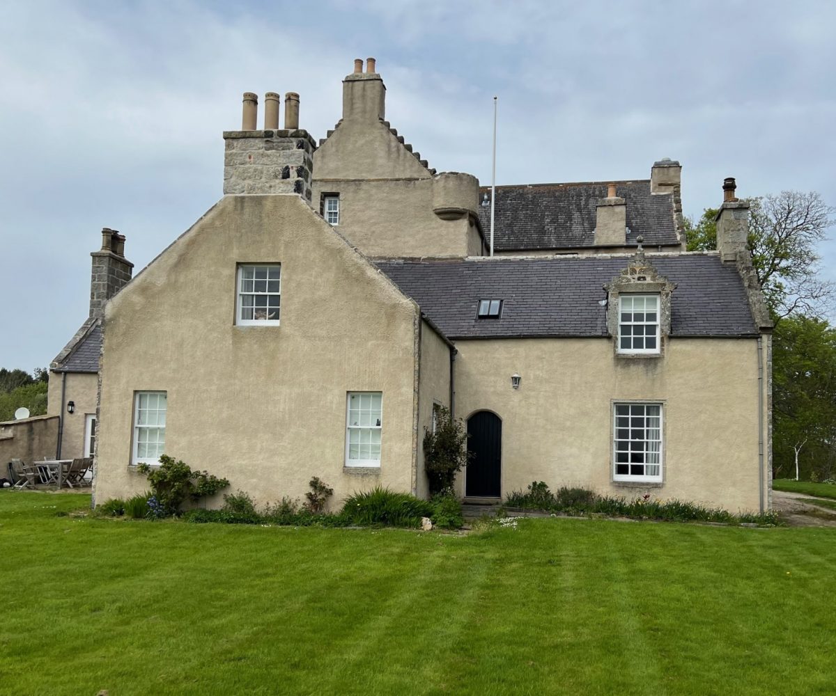 crombie-pic-2-davina-jackson-2022-scaled